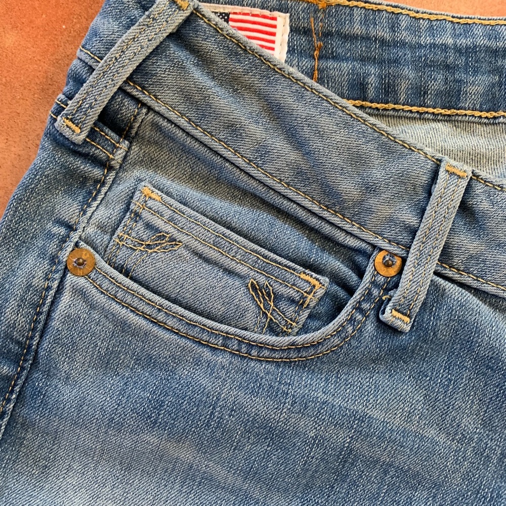 True Religion Trisha Light Wash Flare Leg Jeans - Picture 6 of 8